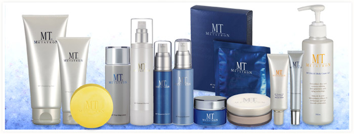 スキンケア専門家（Skincare Practitioners)が自らの顧客の肌の 悩みに応える商品を意図して、誠実に作られたものです。